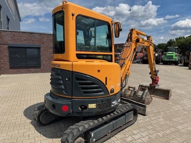 2018 Hyundai R25Z-9 mini excavator, rear three-quarter view