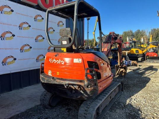 2016 Kubota KX61-3 mini excavator, rear view 2016 Kubota KX61-3 mini excavator, rear view