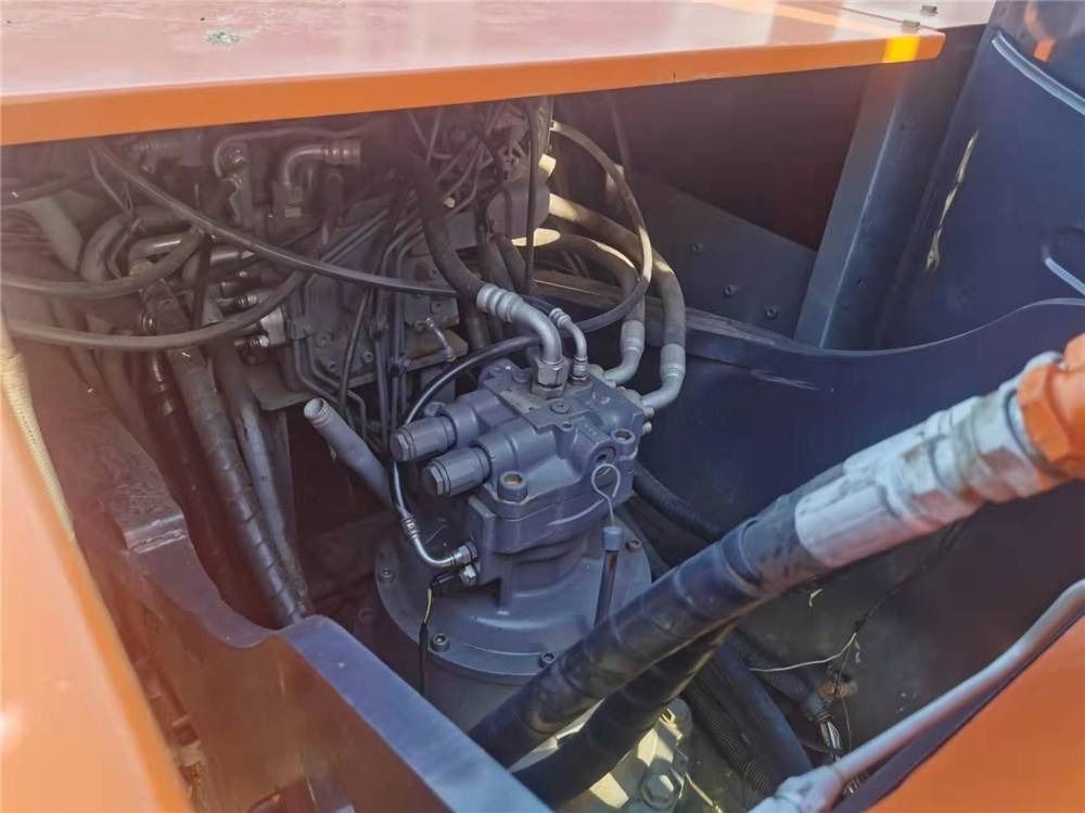 2023 Hitachi ZX210 crawler excavator engine compartment view 2023 Hitachi ZX210 crawler excavator engine compartment view