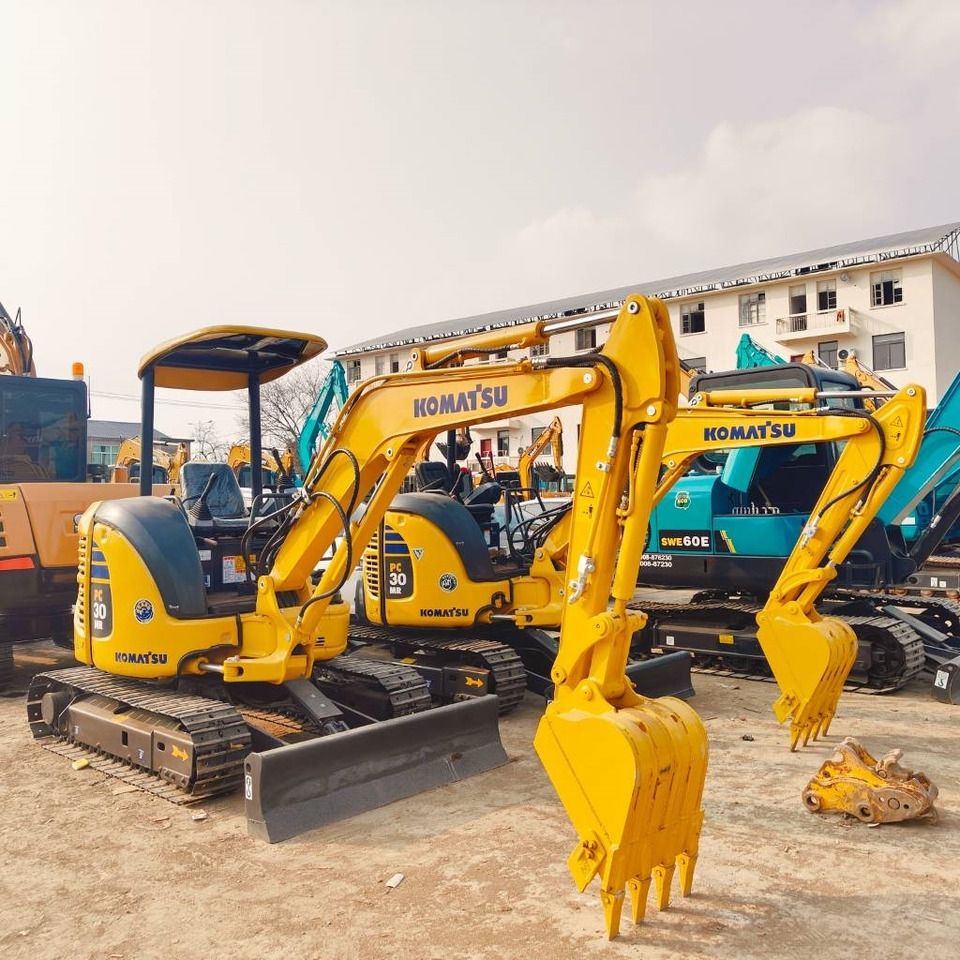 2023 Komatsu PC30MR mini excavator, front three-quarter view 2023 Komatsu PC30MR mini excavator, front three-quarter view