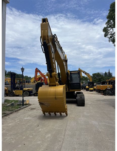 2023 Caterpillar 336D2 crawler excavator front view 2023 Caterpillar 336D2 crawler excavator front view
