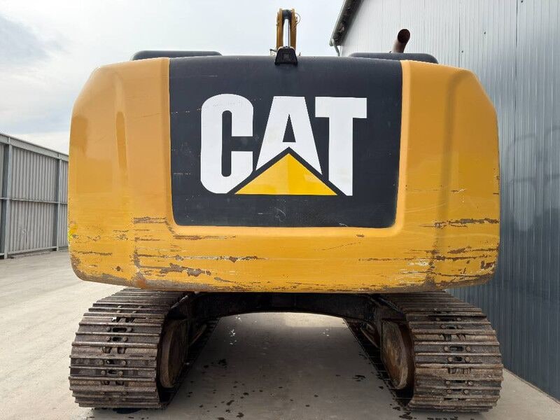 2012 Caterpillar 323EL crawler excavator, rear view