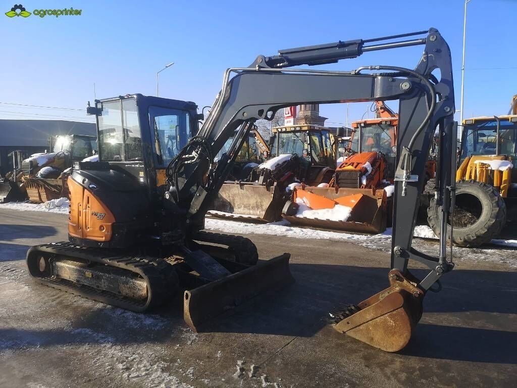 2017 Yanmar VIO57 mini excavator, side view 2017 Yanmar VIO57 mini excavator, side view