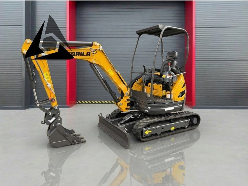 Gorila G27SE I PRO mini excavator, side view Gorila G27SE I PRO mini excavator, side view