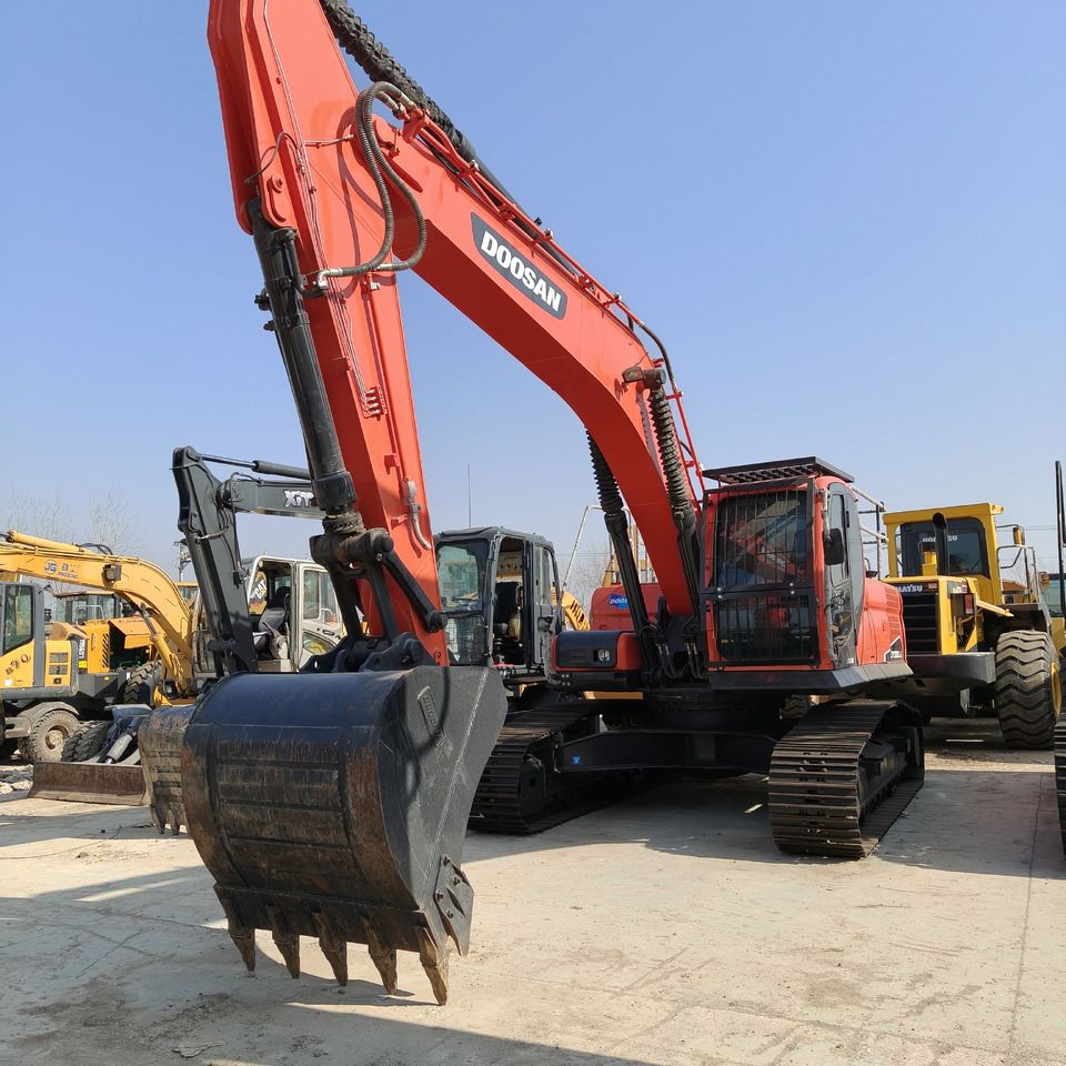 2024 Doosan DX300LC-9C crawler excavator, front three-quarter view 2024 Doosan DX300LC-9C crawler excavator, front three-quarter view