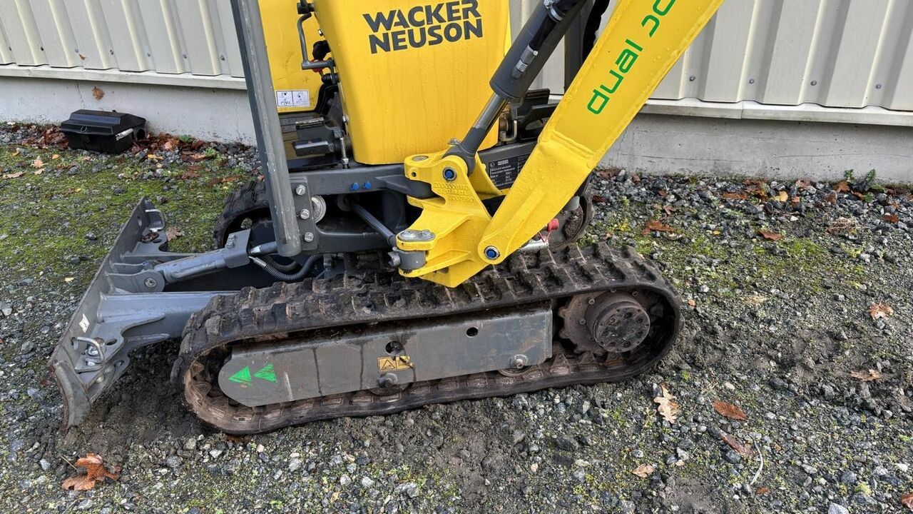 2021 Wacker Neuson 803 mini excavator side view 2021 Wacker Neuson 803 mini excavator side view