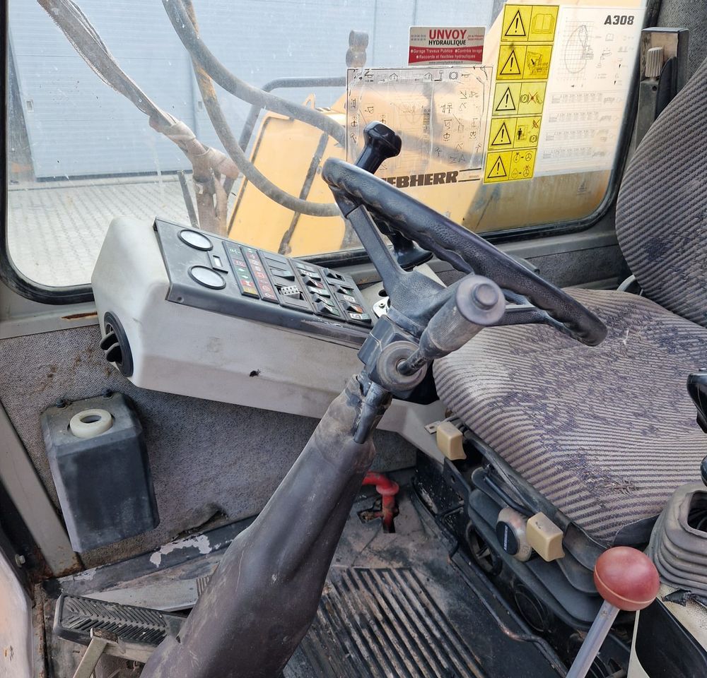 1999 Liebherr A308 wheel excavator interior cab view