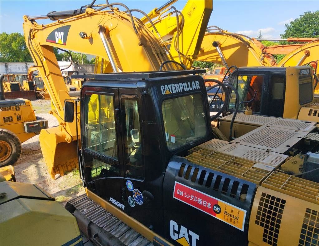 2023 Caterpillar 325C crawler excavator cab and boom view 2023 Caterpillar 325C crawler excavator cab and boom view