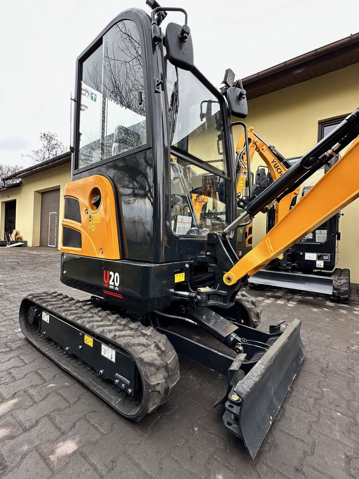 2024 Yuchai U20 mini excavator, side view 2024 Yuchai U20 mini excavator, side view
