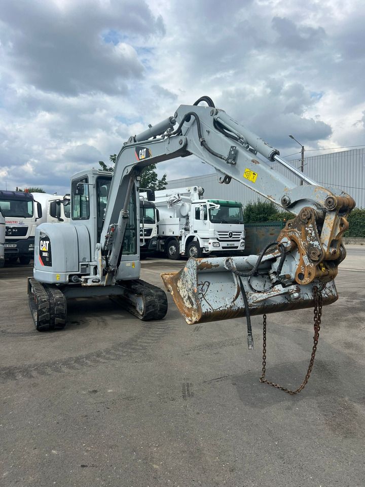 2017 Caterpillar 305E2 mini excavator, side view 2017 Caterpillar 305E2 mini excavator, side view
