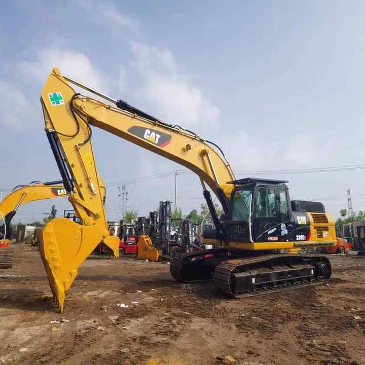 2020 Caterpillar 330D2 crawler excavator, side profile view 2020 Caterpillar 330D2 crawler excavator, side profile view