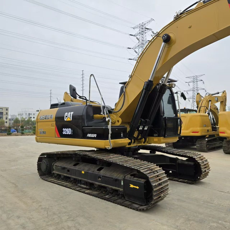 2022 Caterpillar 326D2 crawler excavator, side view 2022 Caterpillar 326D2 crawler excavator, side view