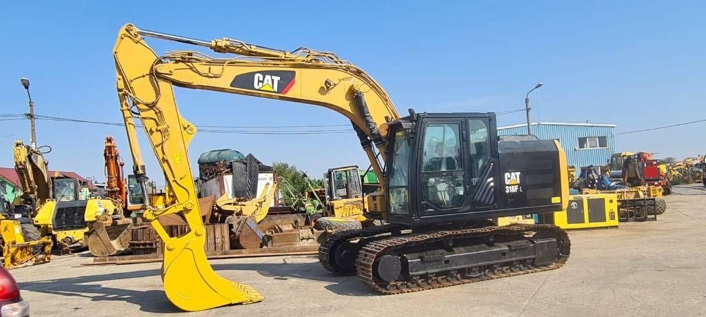 2020 Caterpillar 318FL crawler excavator, side view 2020 Caterpillar 318FL crawler excavator, side view