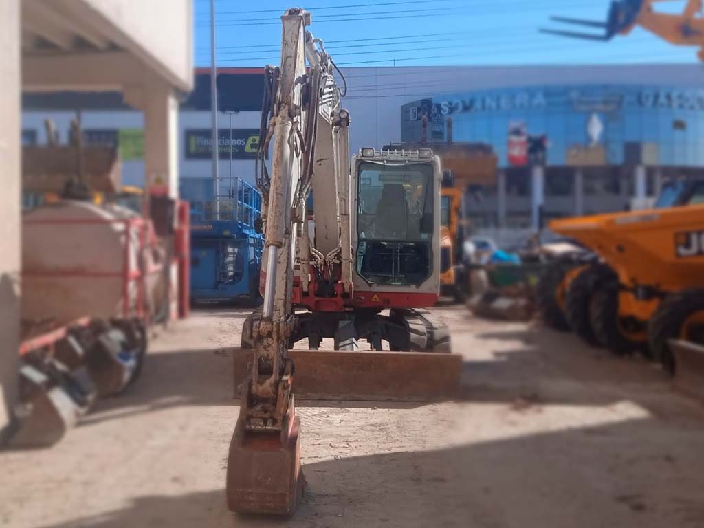 2017 Takeuchi TB290 mini excavator, front view 2017 Takeuchi TB290 mini excavator, front view