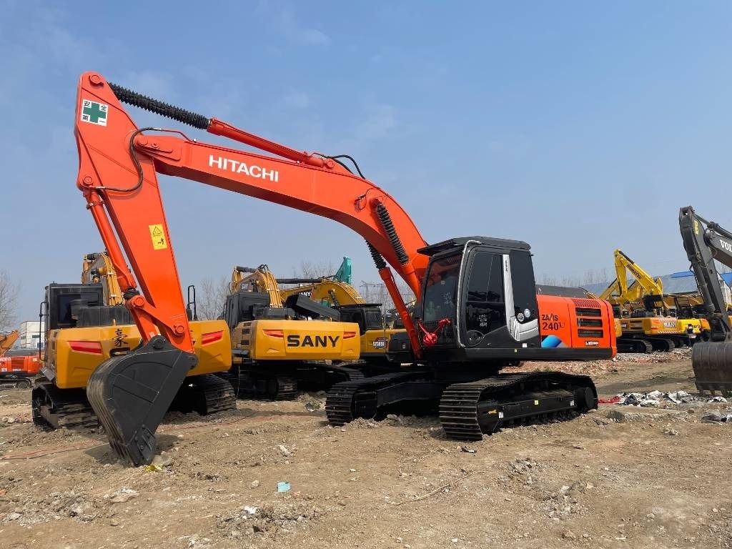 2023 Hitachi Zaxis 240 crawler excavator, side view 2023 Hitachi Zaxis 240 crawler excavator, side view