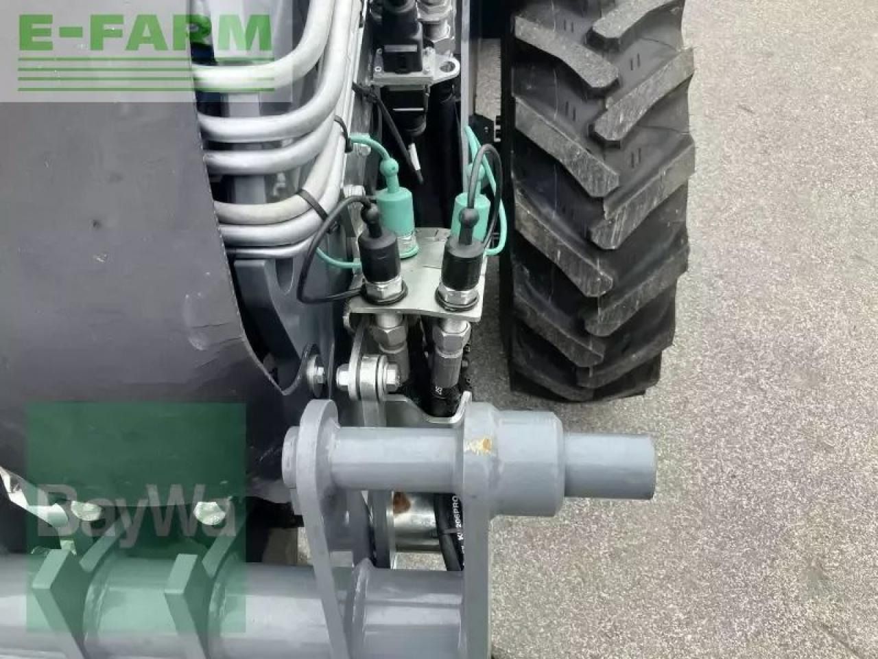 2023 Giant G2700 TELE HD+ mini excavator hydraulic detail 2023 Giant G2700 TELE HD+ mini excavator hydraulic detail