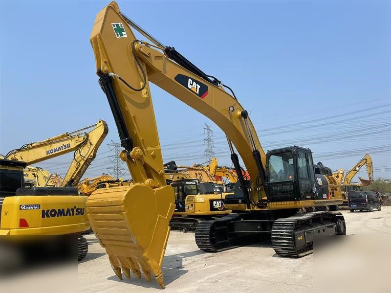 2024 Caterpillar 330D crawler excavator, front three-quarter view 2024 Caterpillar 330D crawler excavator, front three-quarter view