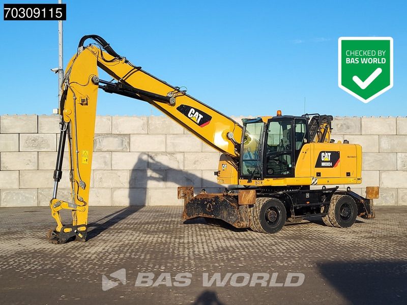 2018 Caterpillar MH3024 material handler, side view 2018 Caterpillar MH3024 material handler, side view