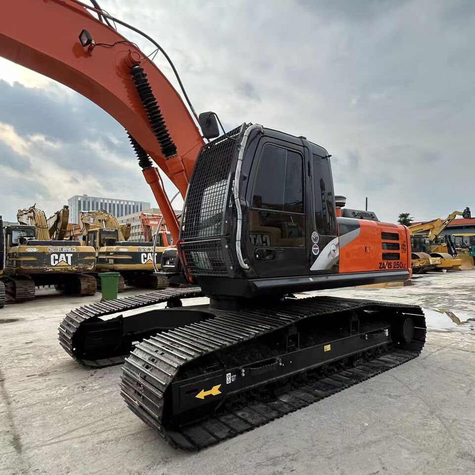 2023 Hitachi ZAXIS 250LC crawler excavator, side view 2023 Hitachi ZAXIS 250LC crawler excavator, side view