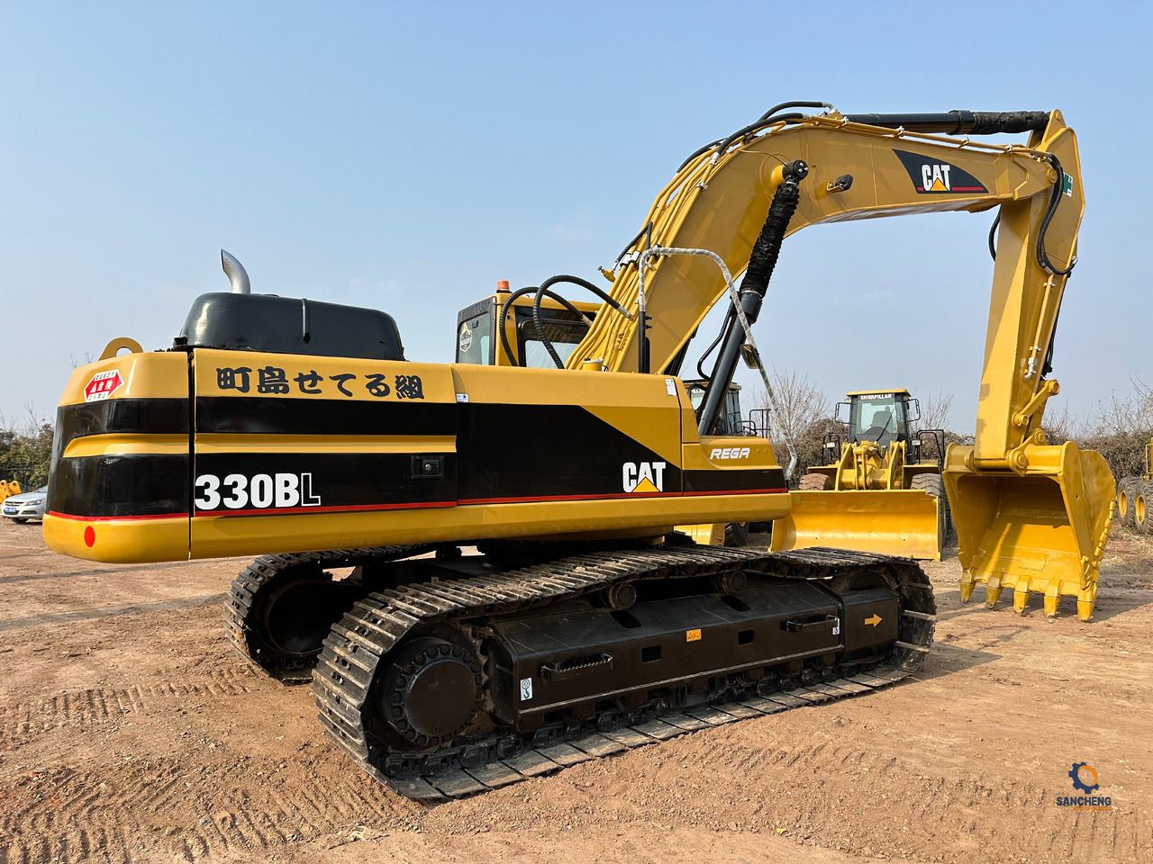 2018 Caterpillar 330BL crawler excavator, rear three-quarter view 2018 Caterpillar 330BL crawler excavator, rear three-quarter view