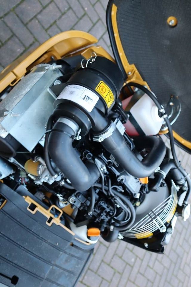 2021 Caterpillar 300.9D Miniescavatore