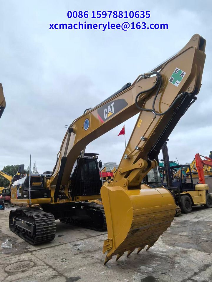 2024 Caterpillar 330D crawler excavator, side view 2024 Caterpillar 330D crawler excavator, side view