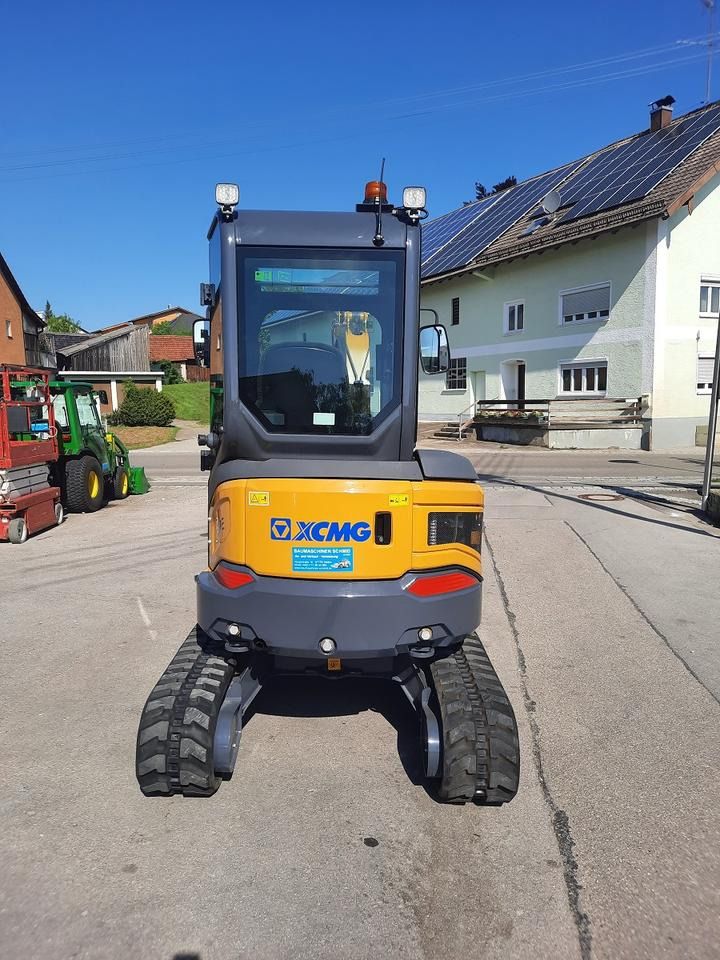 XCMG XE27E mini excavator rear view XCMG XE27E mini excavator rear view