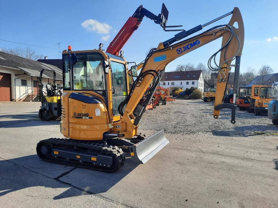 2023 XCMG XE35E mini excavator, side view 2023 XCMG XE35E mini excavator, side view