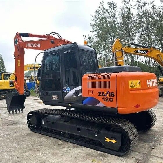 Hitachi Zaxis 120 crawler excavator, rear three-quarter view