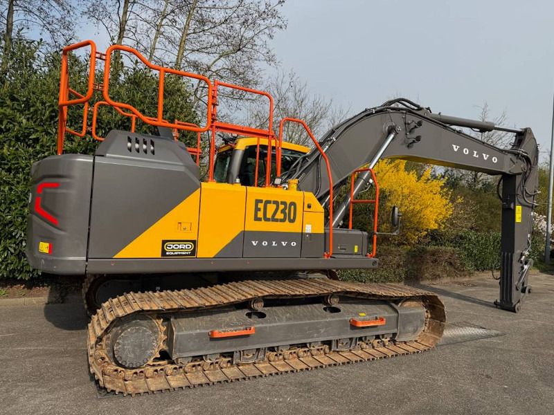 2025 Volvo EC230 crawler excavator, side view