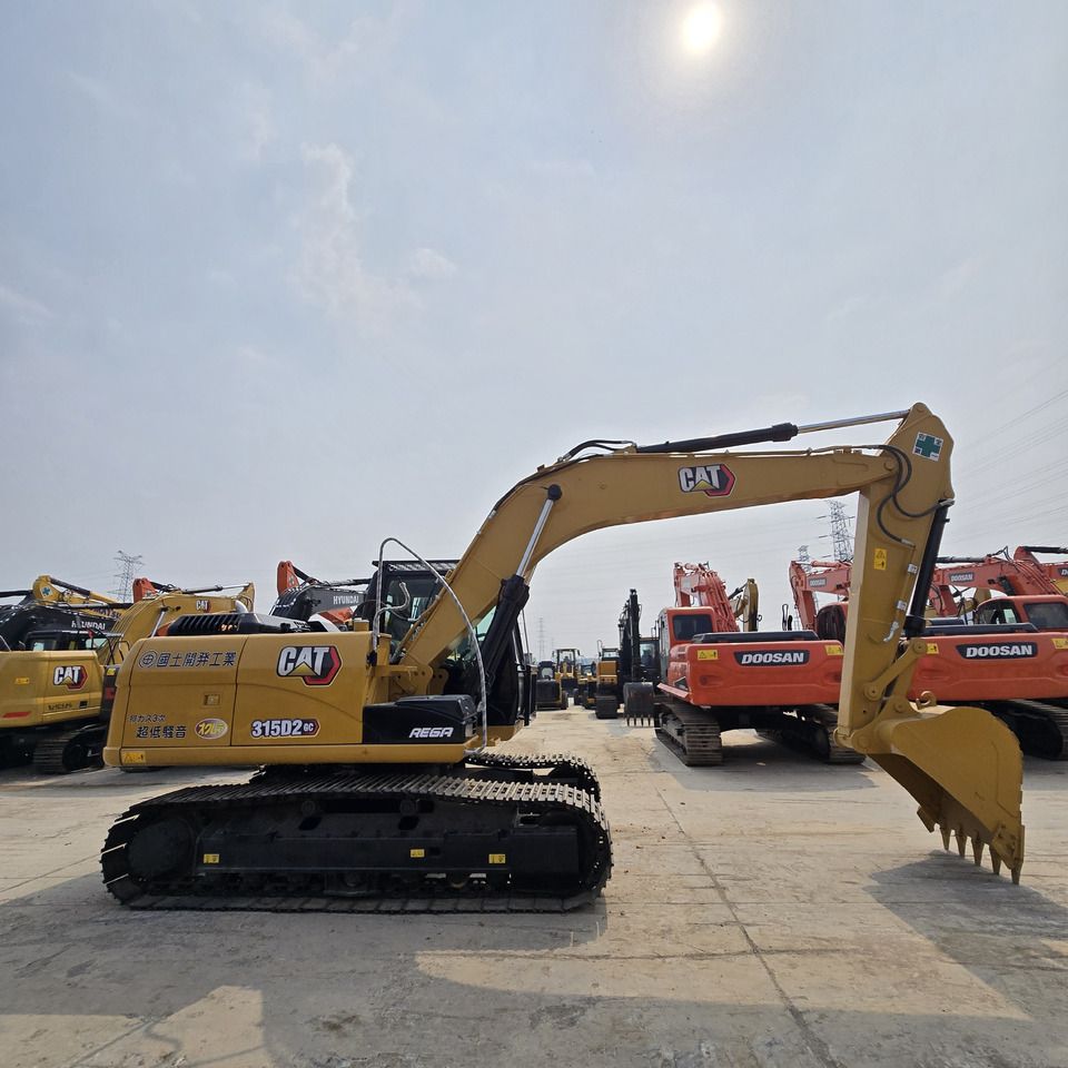 2021 Caterpillar 315D2GC crawler excavator, side view
