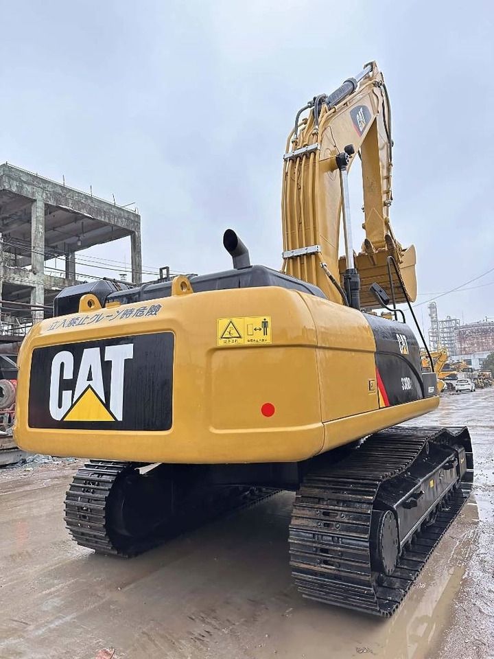 2023 Caterpillar 330D2 excavator, rear three-quarter view 2023 Caterpillar 330D2 excavator, rear three-quarter view