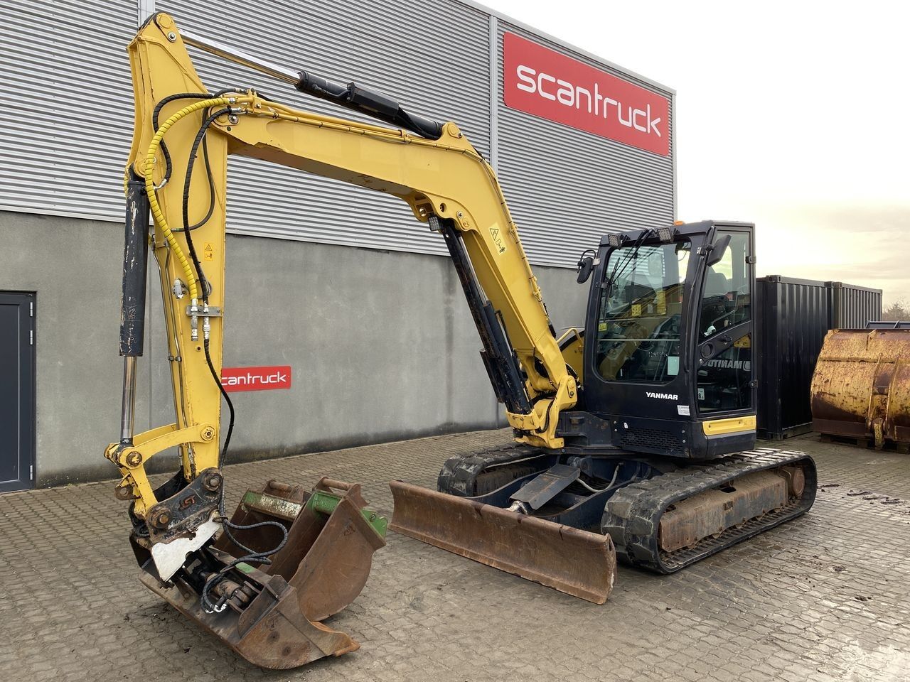 2017 Yanmar VIO80-1A mini excavator side view 2017 Yanmar VIO80-1A mini excavator side view