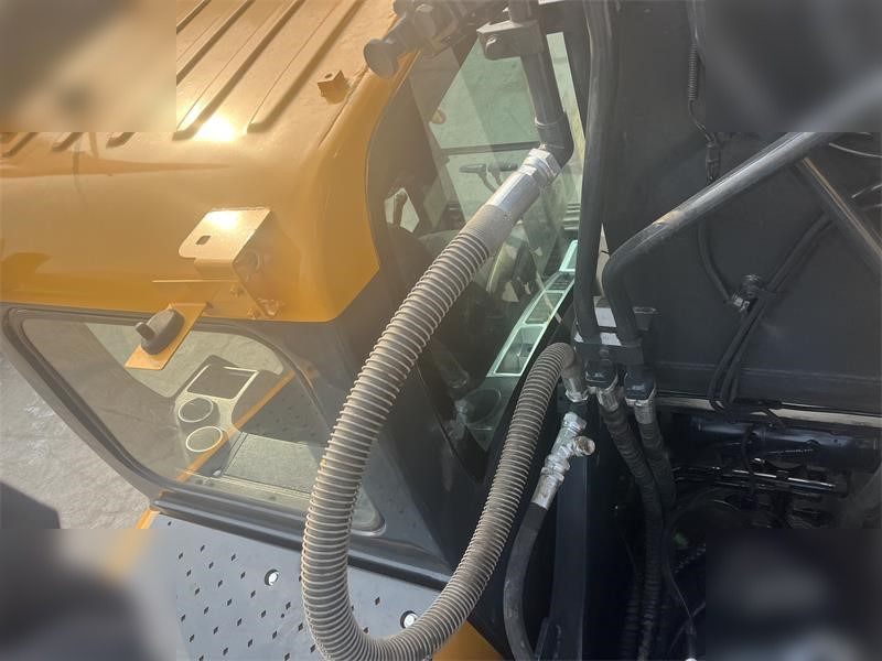 2022 Hyundai R300LC-9S crawler excavator cab exterior detail