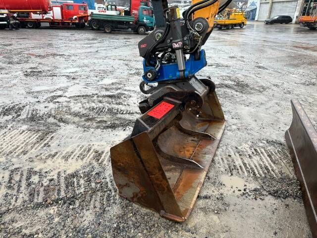 2018 Hyundai HX145LCR crawler excavator bucket attachment 2018 Hyundai HX145LCR crawler excavator bucket attachment
