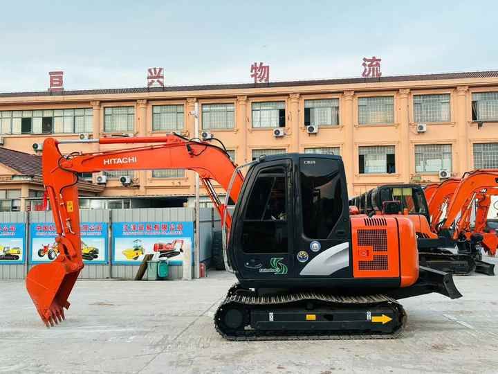 2024 Hitachi ZX70 excavator, side view 2024 Hitachi ZX70 excavator, side view
