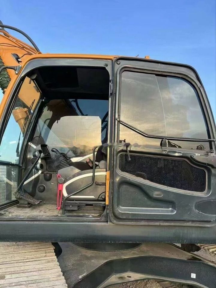 Hyundai R220LC-9 crawler excavator cab interior view Hyundai R220LC-9 crawler excavator cab interior view
