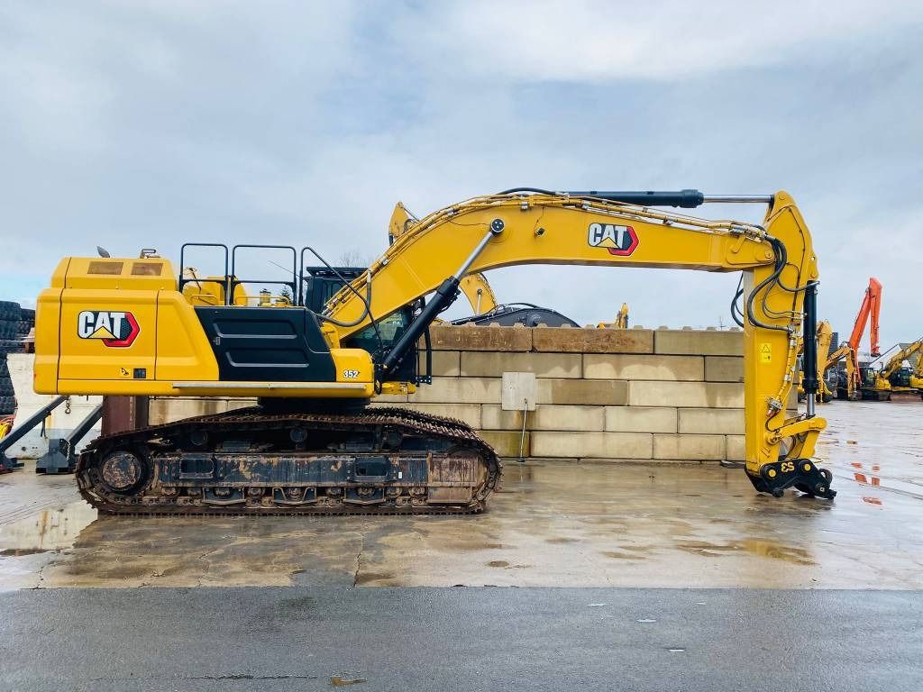 2023 Caterpillar 352 crawler excavator, side view 2023 Caterpillar 352 crawler excavator, side view