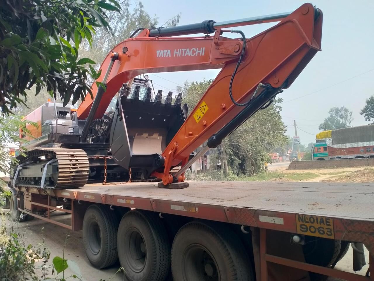 2025 Hitachi ZX220 LC crawler excavator side view 2025 Hitachi ZX220 LC crawler excavator side view