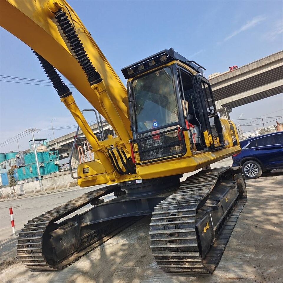 2024 Komatsu PC350LC-8 crawler excavator, front three-quarter view 2024 Komatsu PC350LC-8 crawler excavator, front three-quarter view