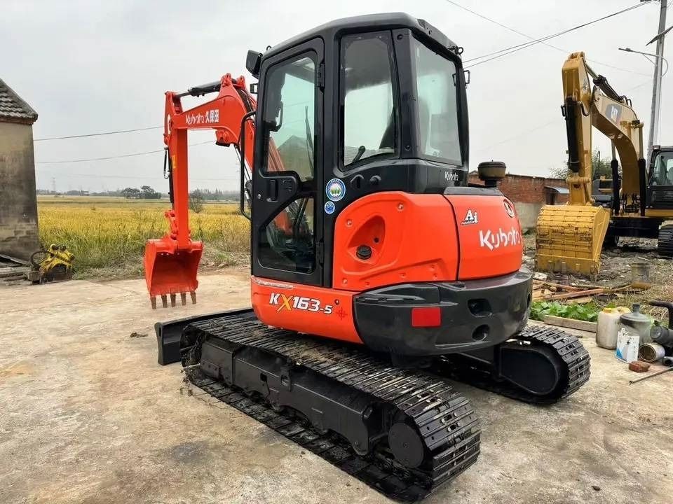2024 Kubota KX163-5 mini excavator, three-quarter view