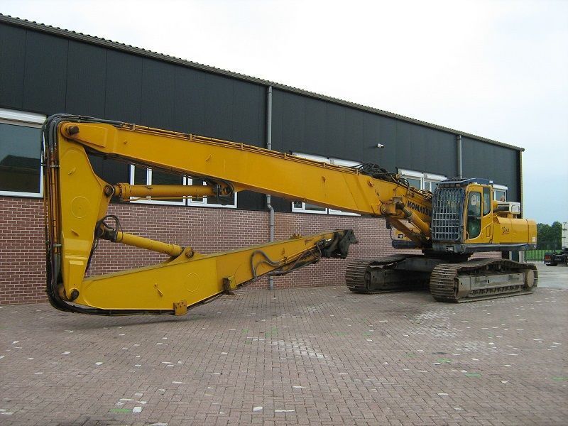 2008 Komatsu PC450HRD-8 crawler excavator, side view