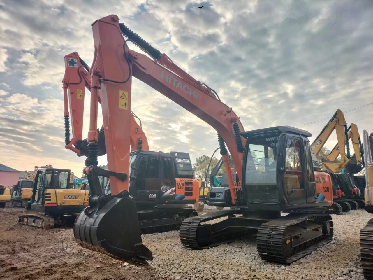 Hitachi ZX120 Raupenbagger Hitachi ZX120 Raupenbagger