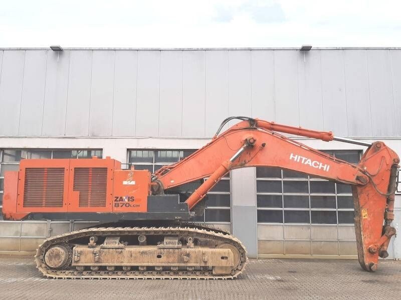 2012 Hitachi Zaxis 870LCH crawler excavator side view 2012 Hitachi Zaxis 870LCH crawler excavator side view