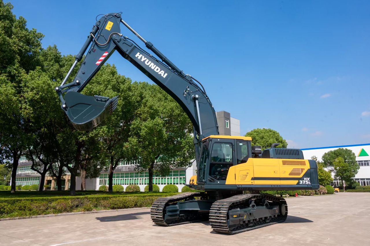 2026 Hyundai HX375L crawler excavator, side profile view 2026 Hyundai HX375L crawler excavator, side profile view