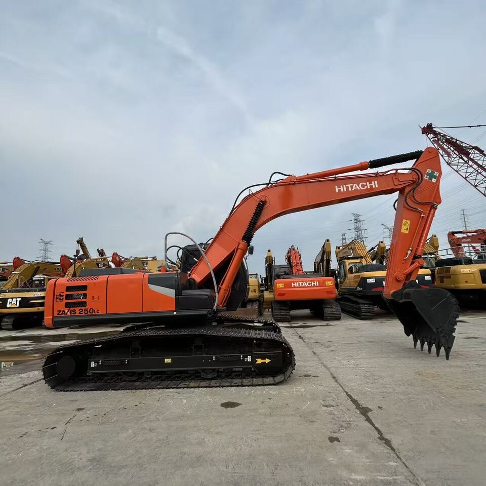 2023 Hitachi Zaxis 250LC crawler excavator, side view 2023 Hitachi Zaxis 250LC crawler excavator, side view