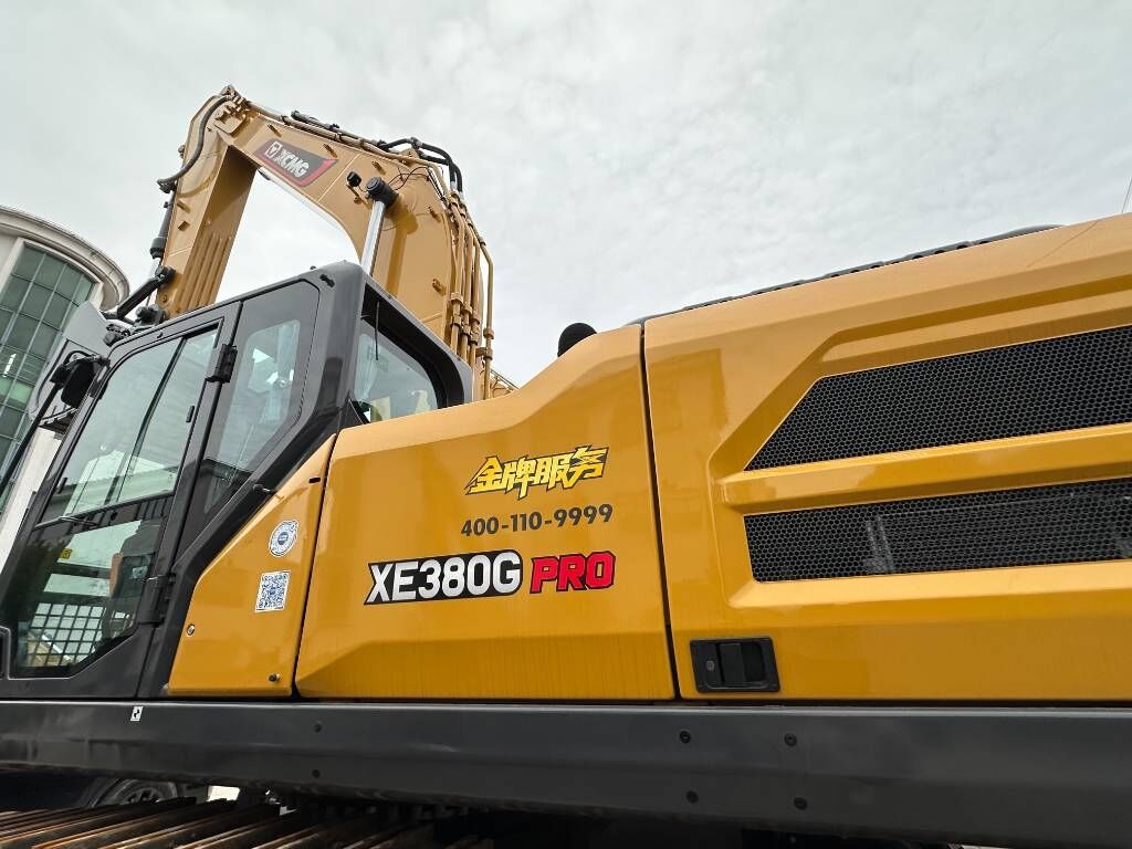 2026 XCMG XE 380 G PRO crawler excavator side view 2026 XCMG XE 380 G PRO crawler excavator side view