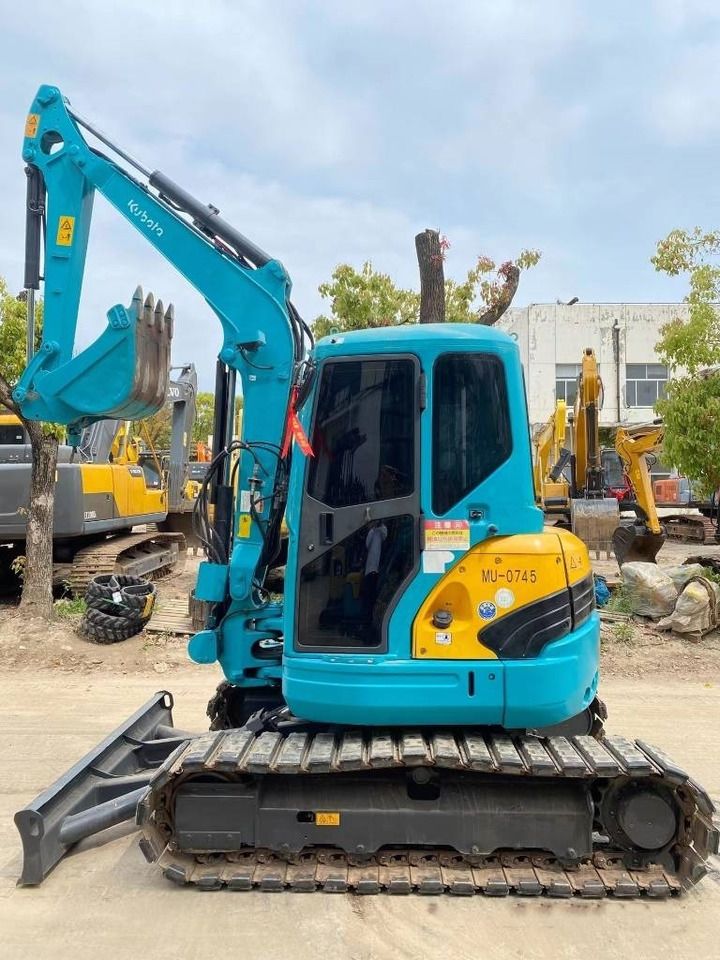 2024 Kubota U40 mini excavator, side view 2024 Kubota U40 mini excavator, side view