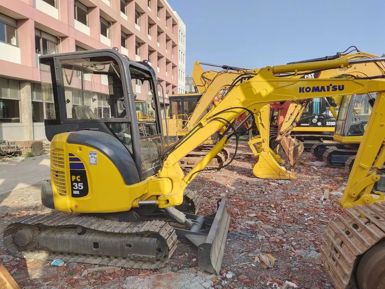 2018 Komatsu PC35 MR mini excavator, side view 2018 Komatsu PC35 MR mini excavator, side view