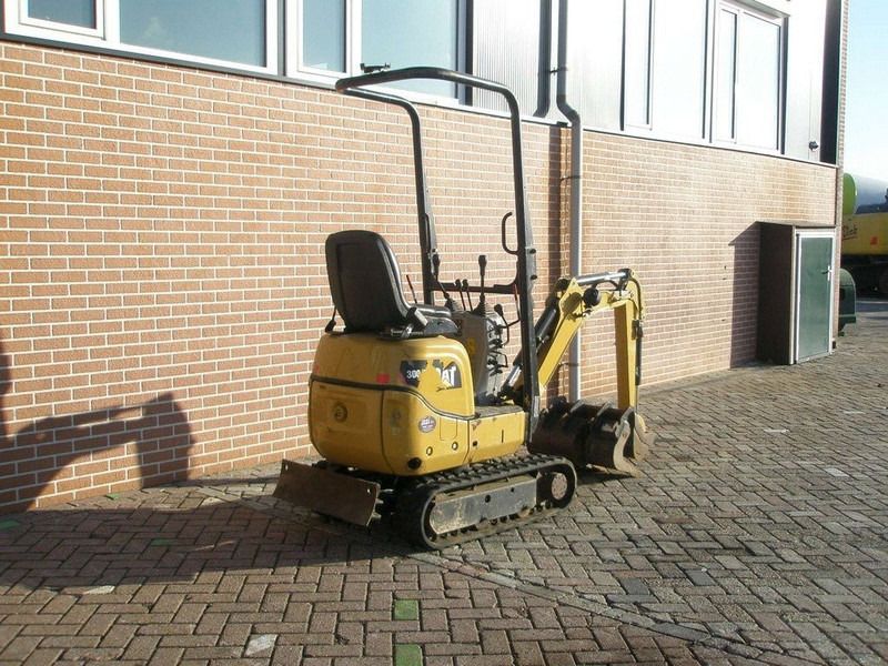 2019 Caterpillar 300.9 mini excavator rear view 2019 Caterpillar 300.9 mini excavator rear view